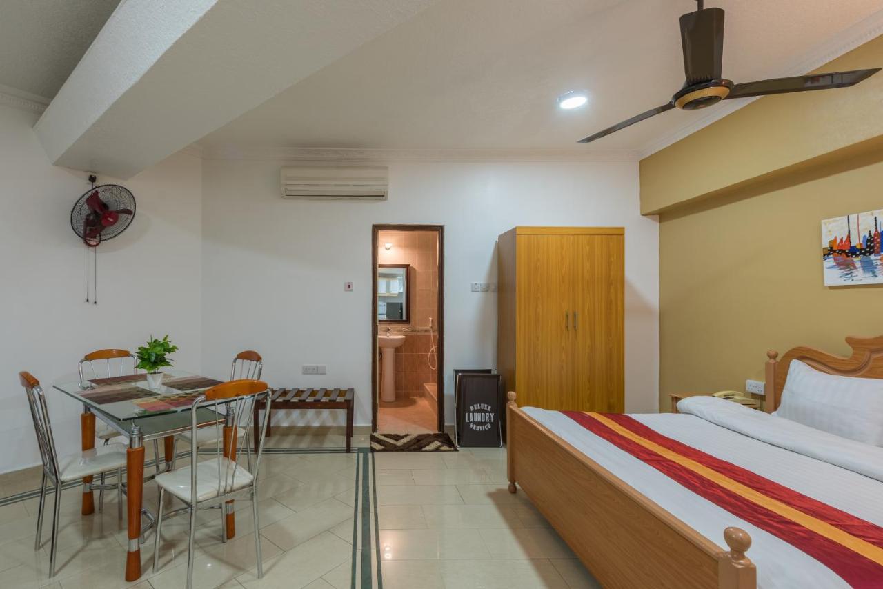 Hotel Raha Tower ดาร์เอสซาลาม ภายนอก รูปภาพ